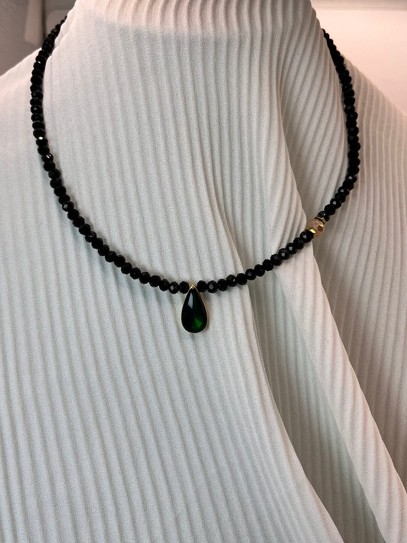 Κοντό Κολιέ Green Drop Black