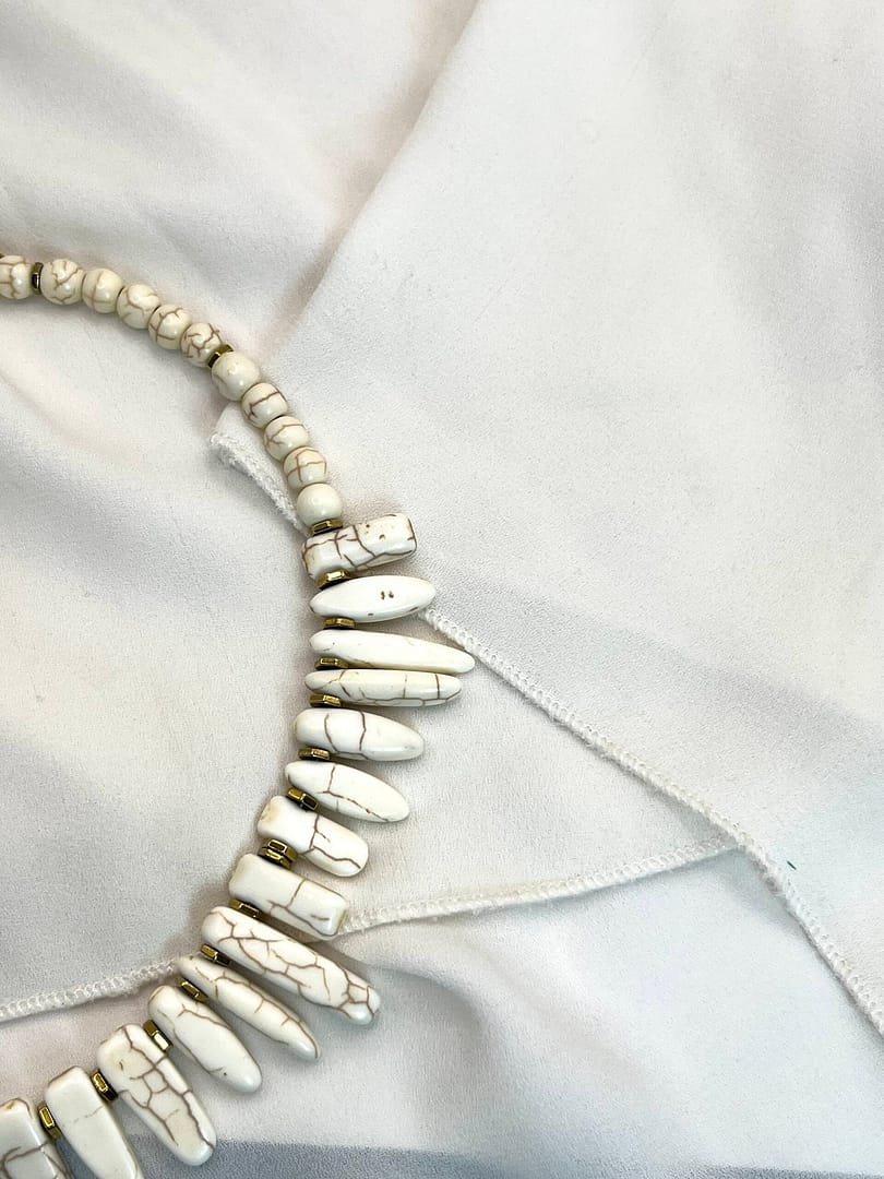 Κολιέ White Chaolite