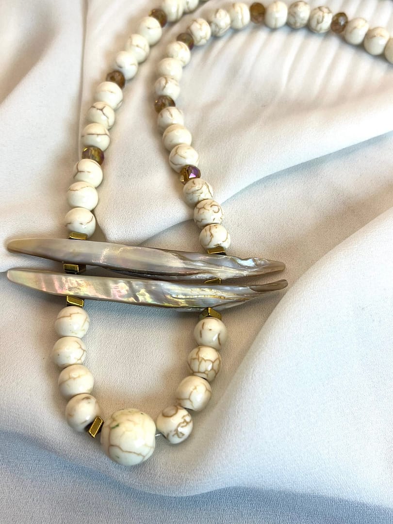 Κολιέ Howlite Shell II
