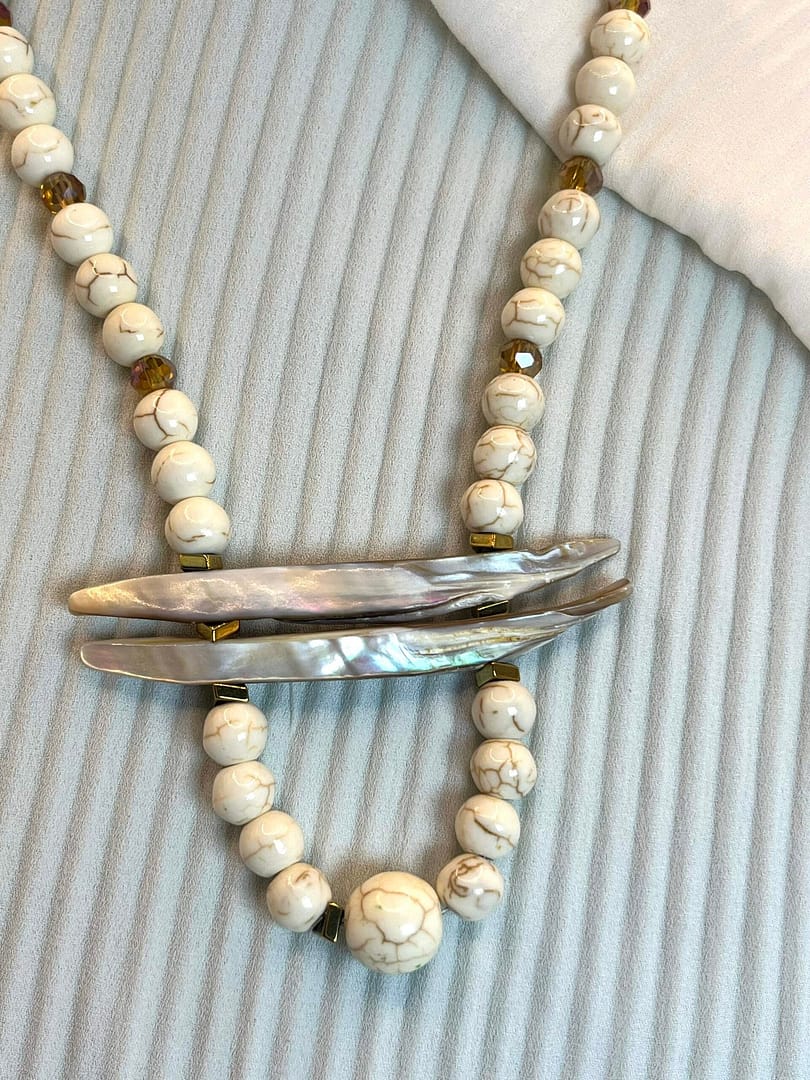 Κολιέ Howlite Shell II