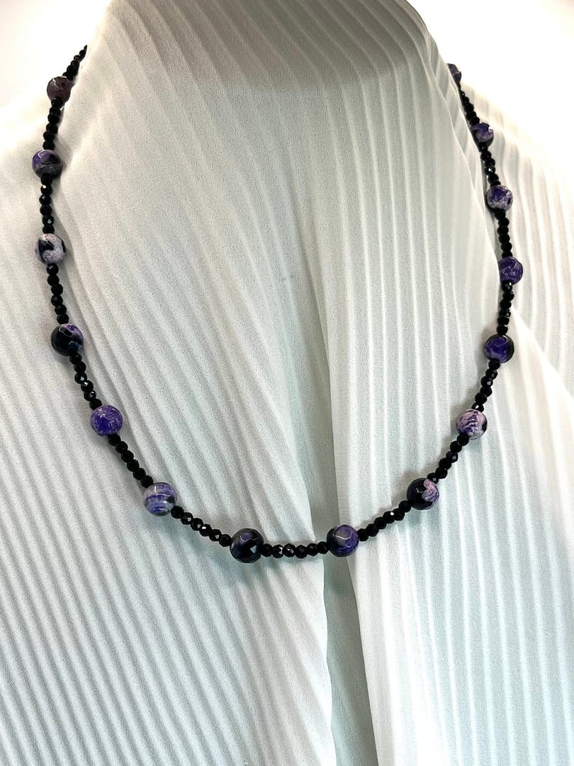 Κοντό κολιέ Black Lilly